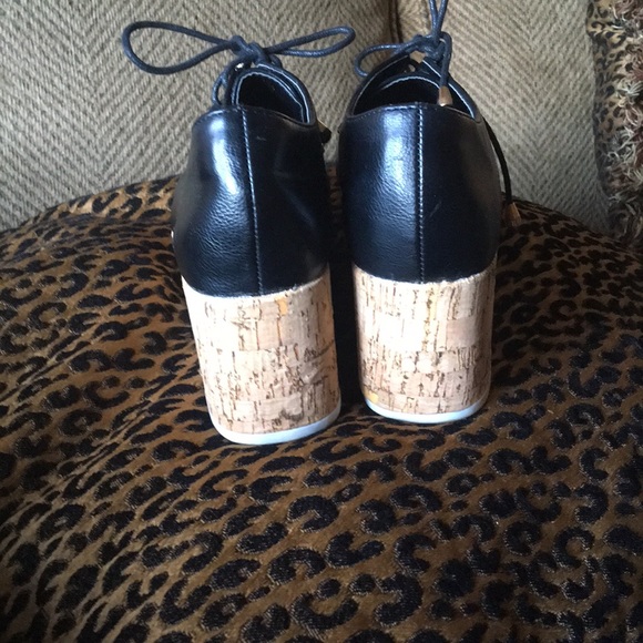 F21 platform shoes - Picture 7 of 11